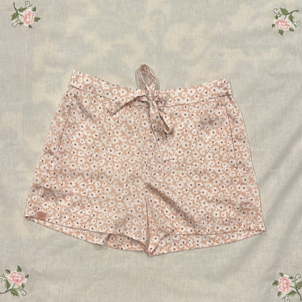 Floral Pink Women's Satin Shorts size XS